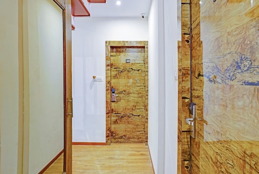 Hotel O Sunrise Suites