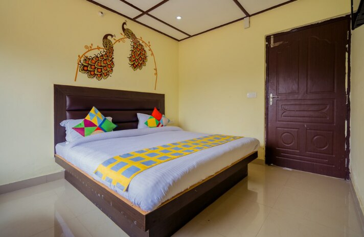Pinewood Homestay | Hill-view Rooms - Tap to explore photos