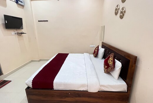 R K LODGE Near Ram Lalla Temple @Ayodhya