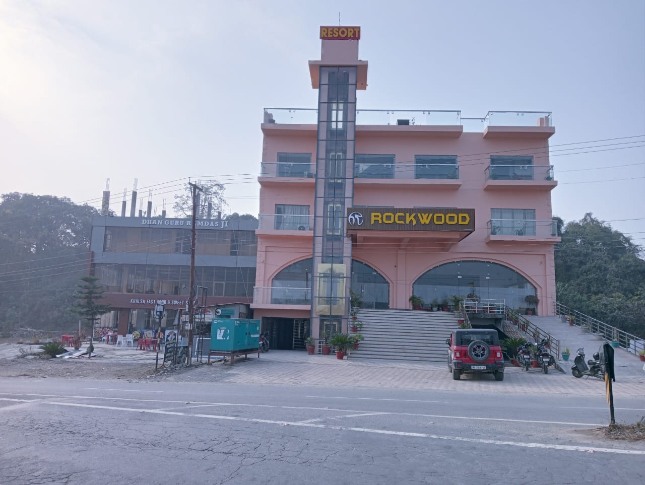 Rockwood Resort - Tap to explore photos