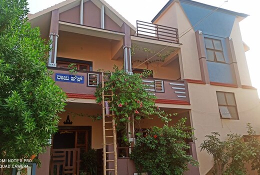 Evergreen Villa Stay