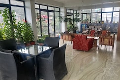 Hotel Dalhousie Heights Paradise, Dharamshala