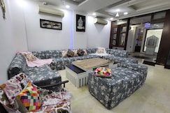 VacationBuddy Opulent Homestay 2 BHK Pitampura NSP, Delhi
