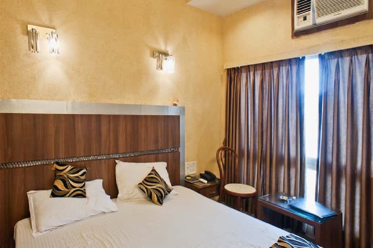 Hotel Ambarish - Tap to explore photos