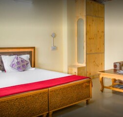 Premium  Room