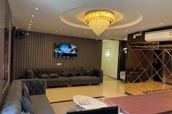 Awadh Regency, Varanasi