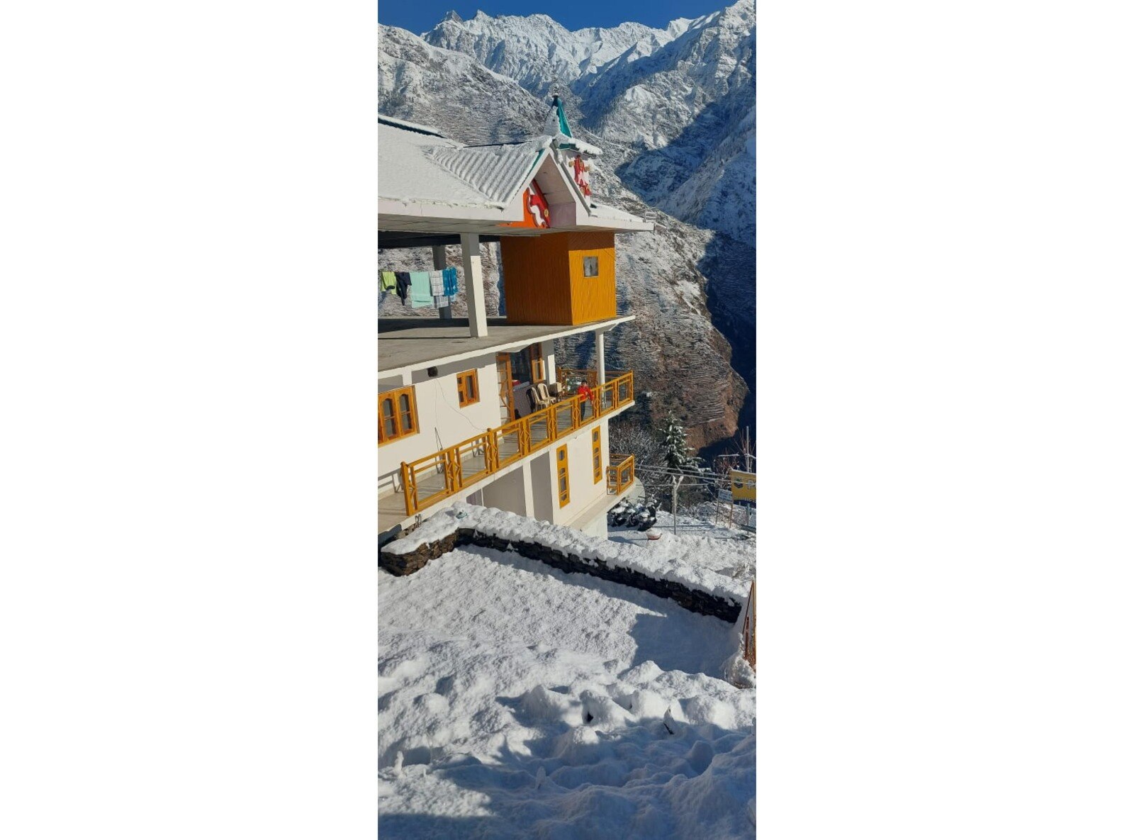 Gaura shiv home stay - Tap to explore photos