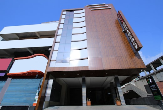 Itsy Hotels Jansi Residency