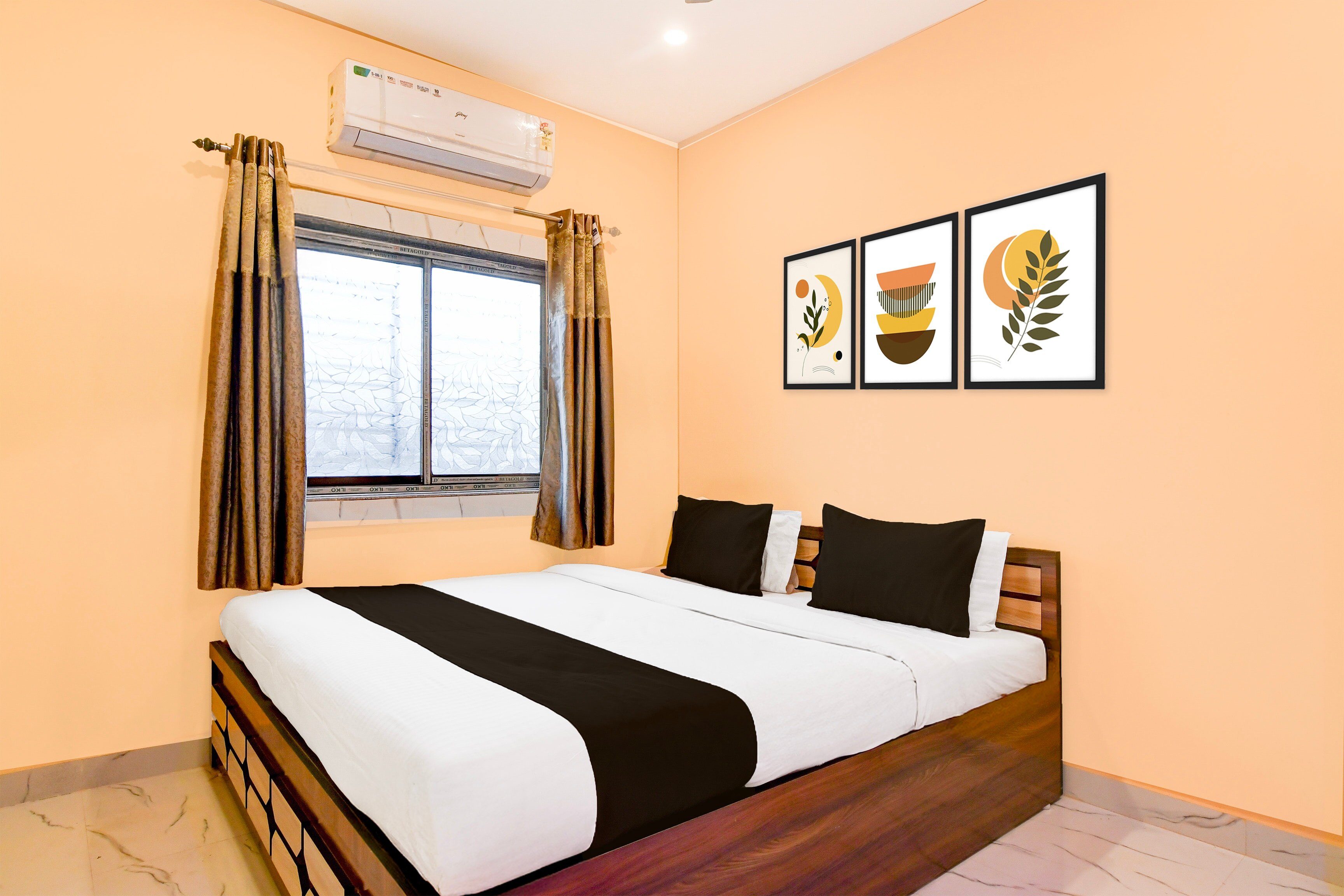 Hotel O Chowdhury Guest House - Tap to explore photos
