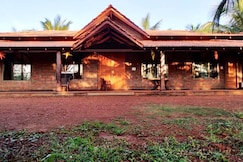 TWO ROOMS WITH BIG HALL, Ganpatipule