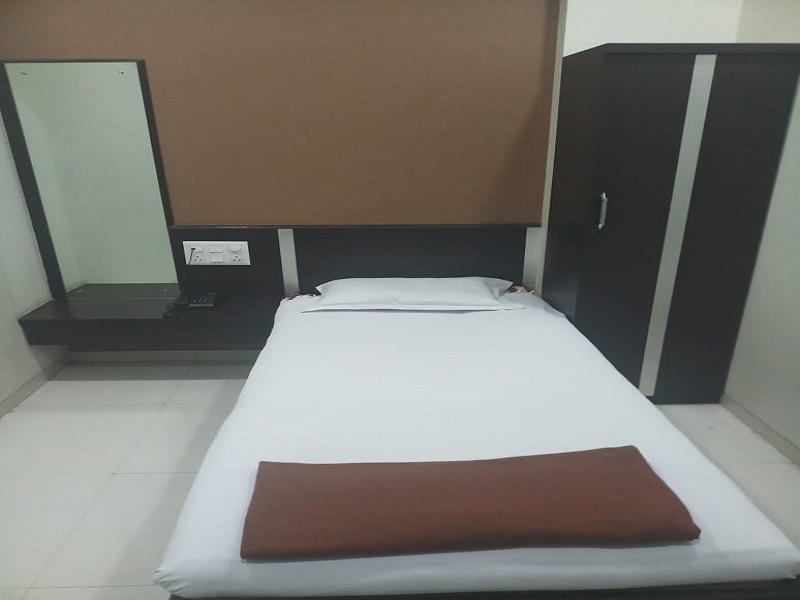 Deluxe Non AC Room 1