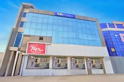 FabHotel Satya, Noida
