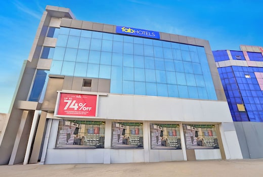 FabHotel Satya