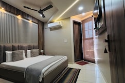 HOTEL RAJ, Aligarh