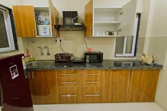 Pinteresty Cozy 1BHK near Brilliant convention, Indore