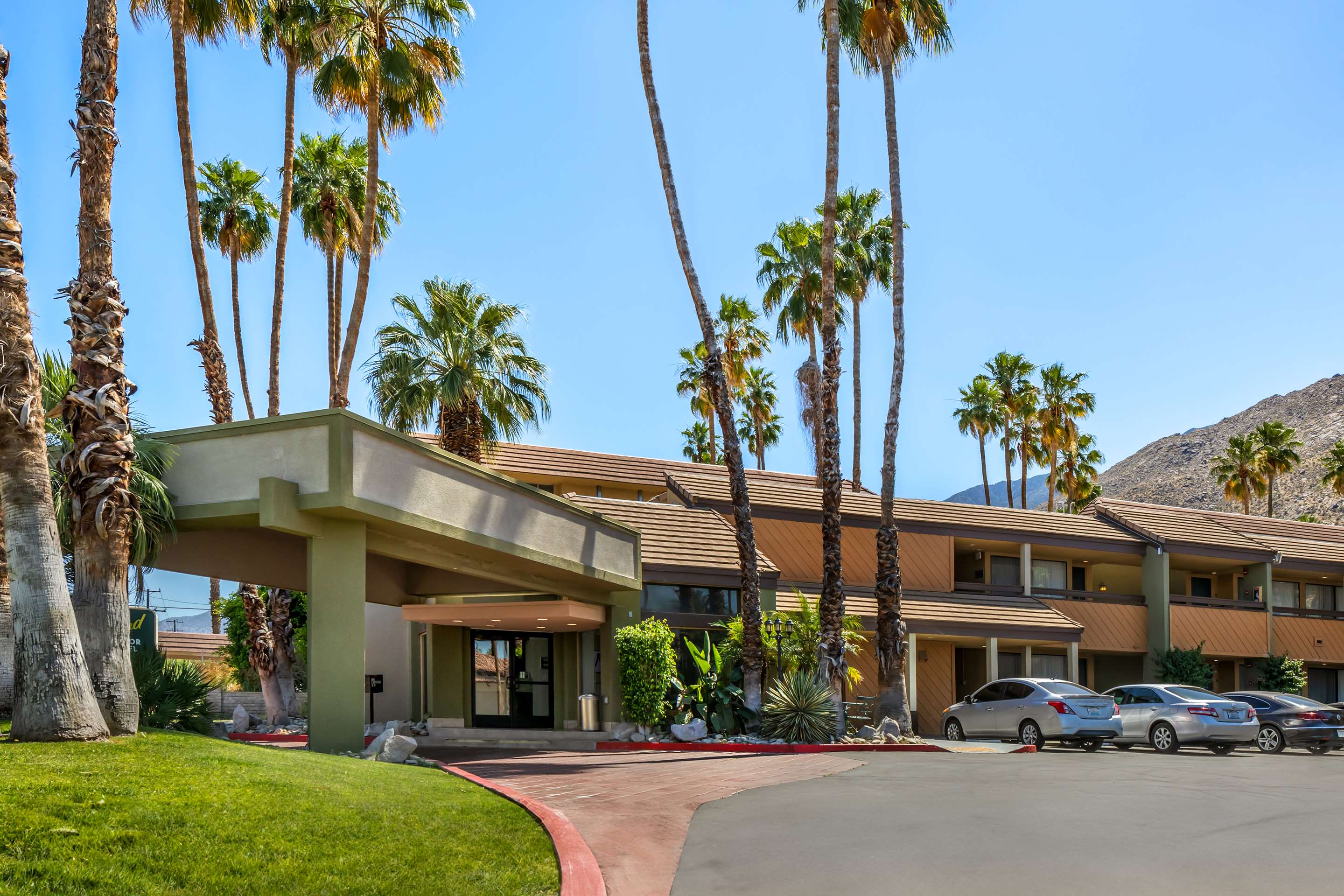 Best Western Inn at Palm Springs - Tap to explore photos
