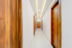 Super Hotel O Natraj Paying guest house, Varanasi