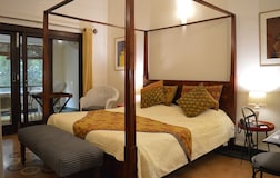Deluxe non-balcony Room