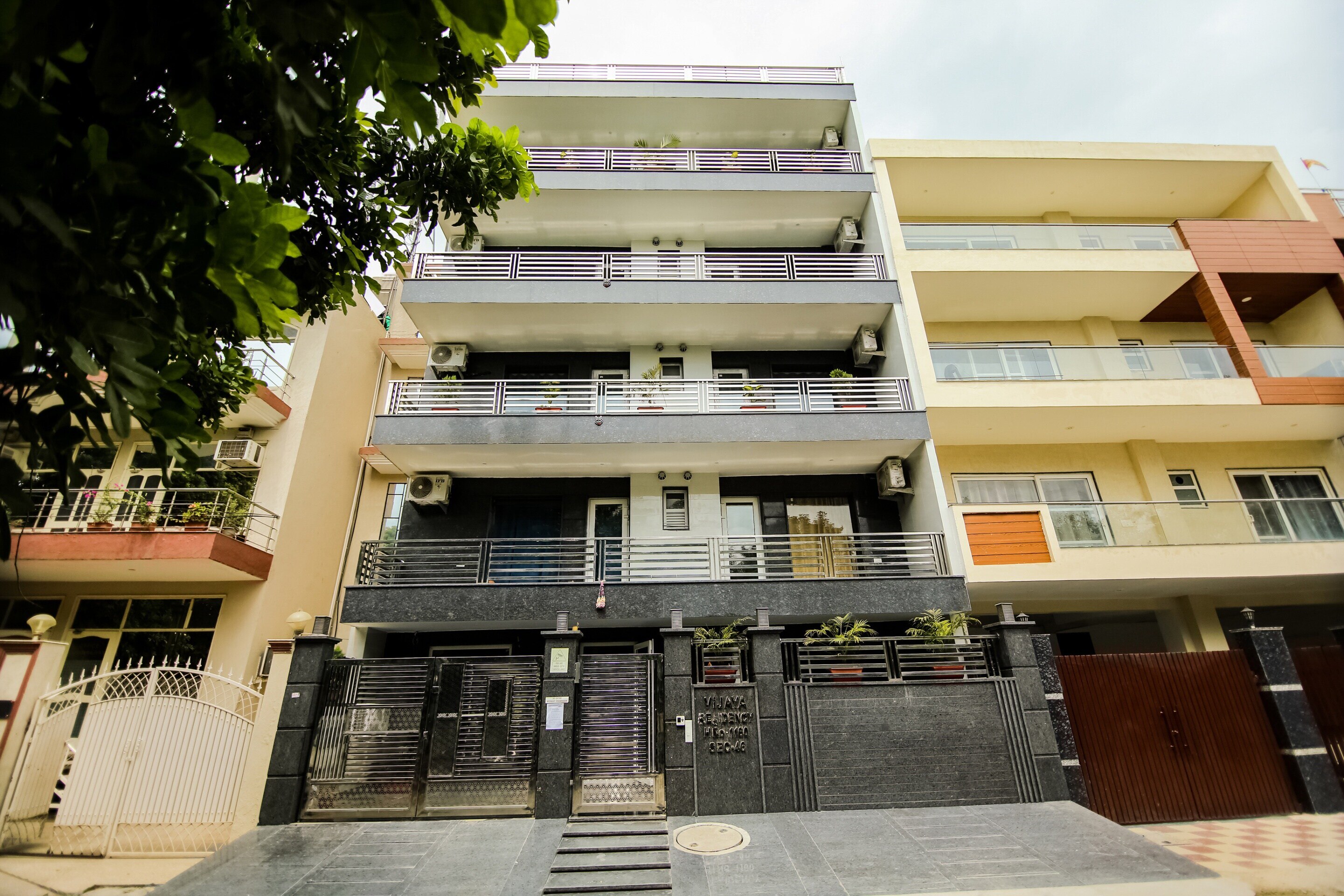 Hotel O VIJAYA RESIDENCY - Tap to explore photos