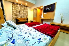 Hotel Crown Plaza , Rudrapur