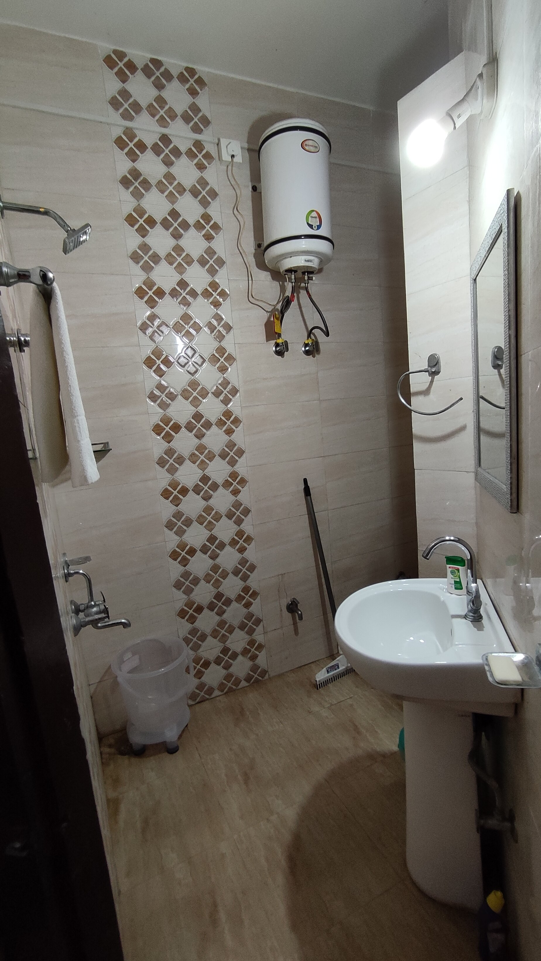 Krishnam Lakeview Suites Nainital | Homestay - Tap to explore photos