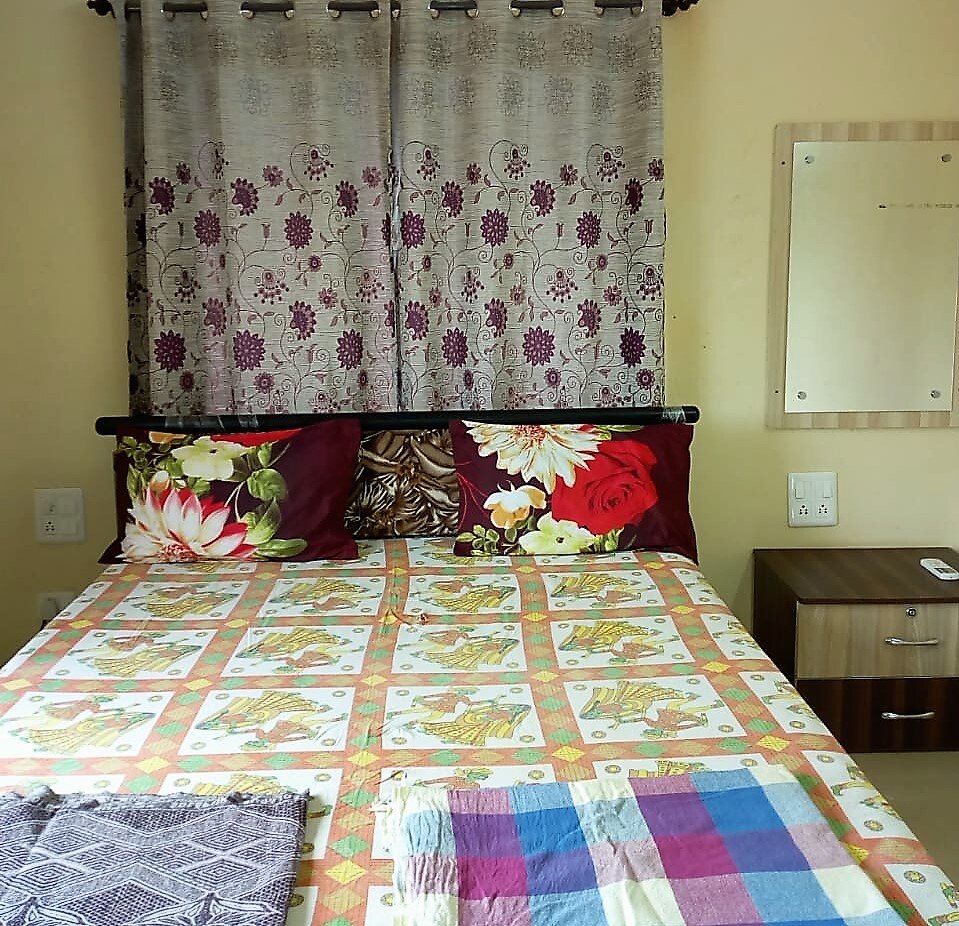 Srk Holiday Home - Tap to explore photos