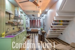 Deluxe Condos, Delhi