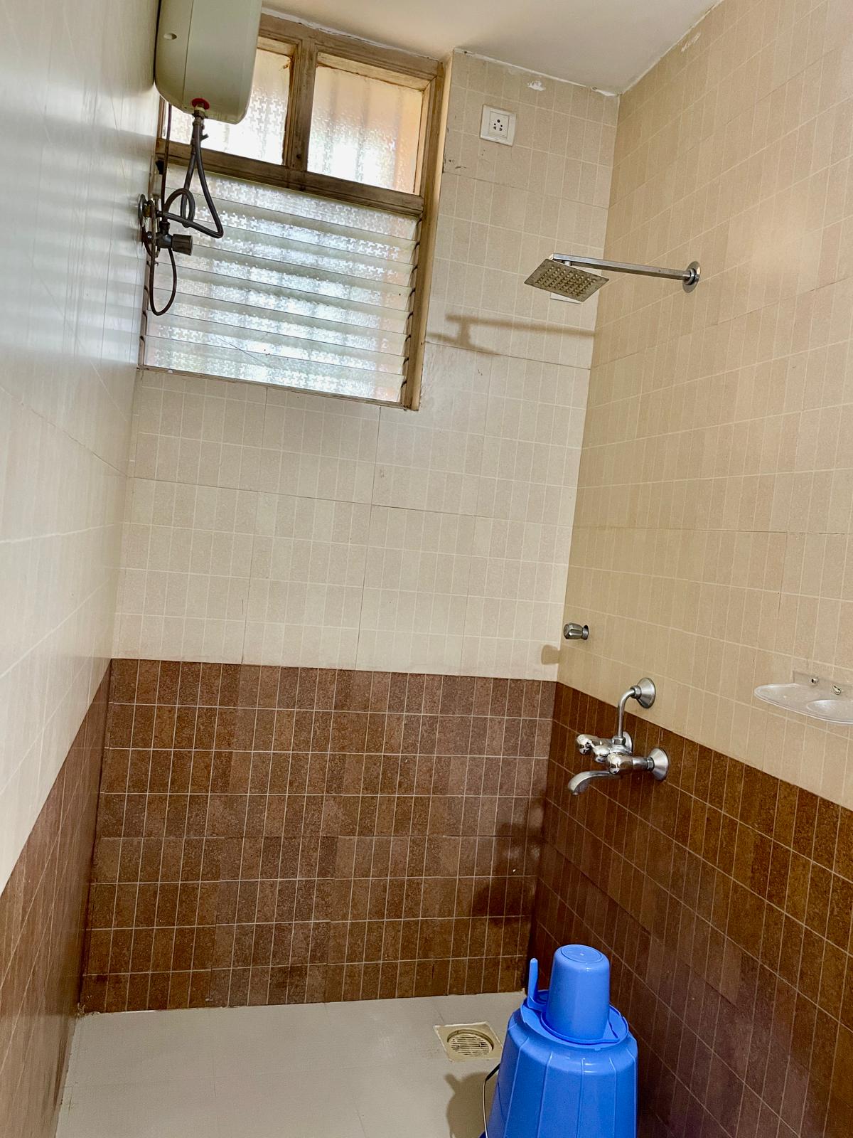 Beachfront Studio Apartment Anirah Homes - Tap to explore photos
