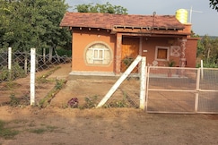 DHURVE JI HOME STAY, Parasia