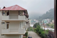 Private Duplex Cottage/Villa in the Serene Valley of Bhowali, Nainital. A perfect family retreat., Bhowali