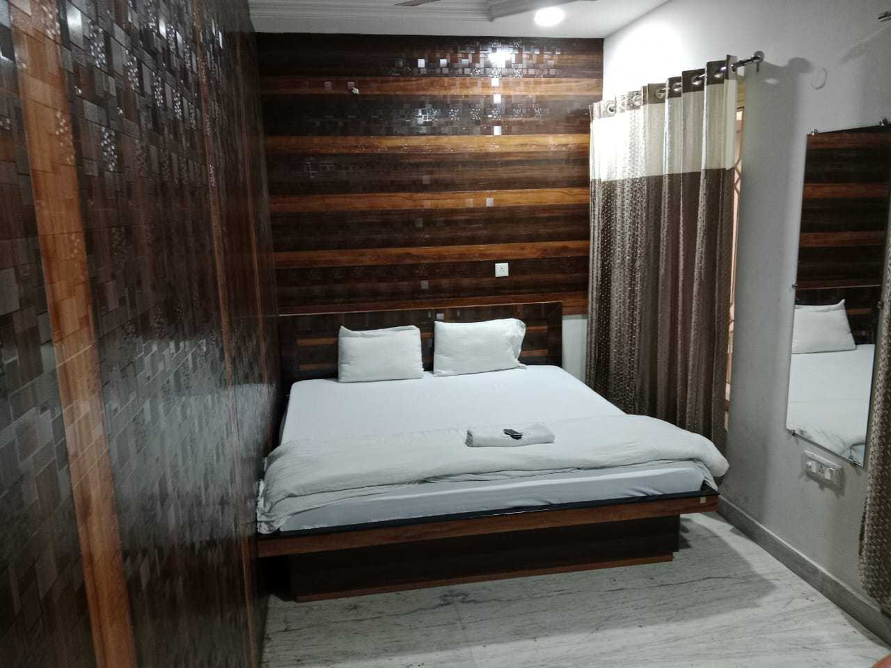 OYO 86177 R S Hotels - Tap to explore photos