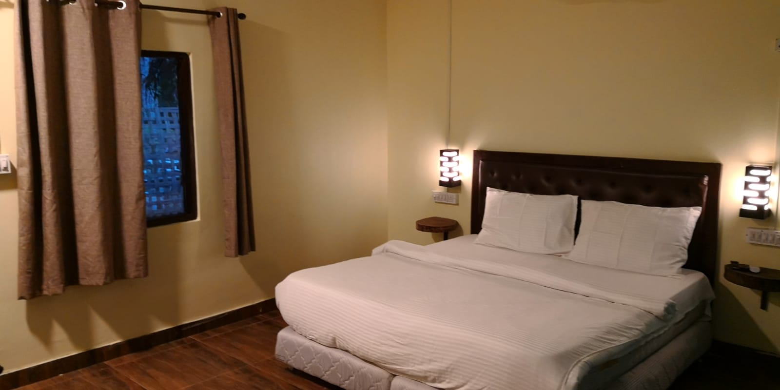 Outback Resorts - Tap to explore photos