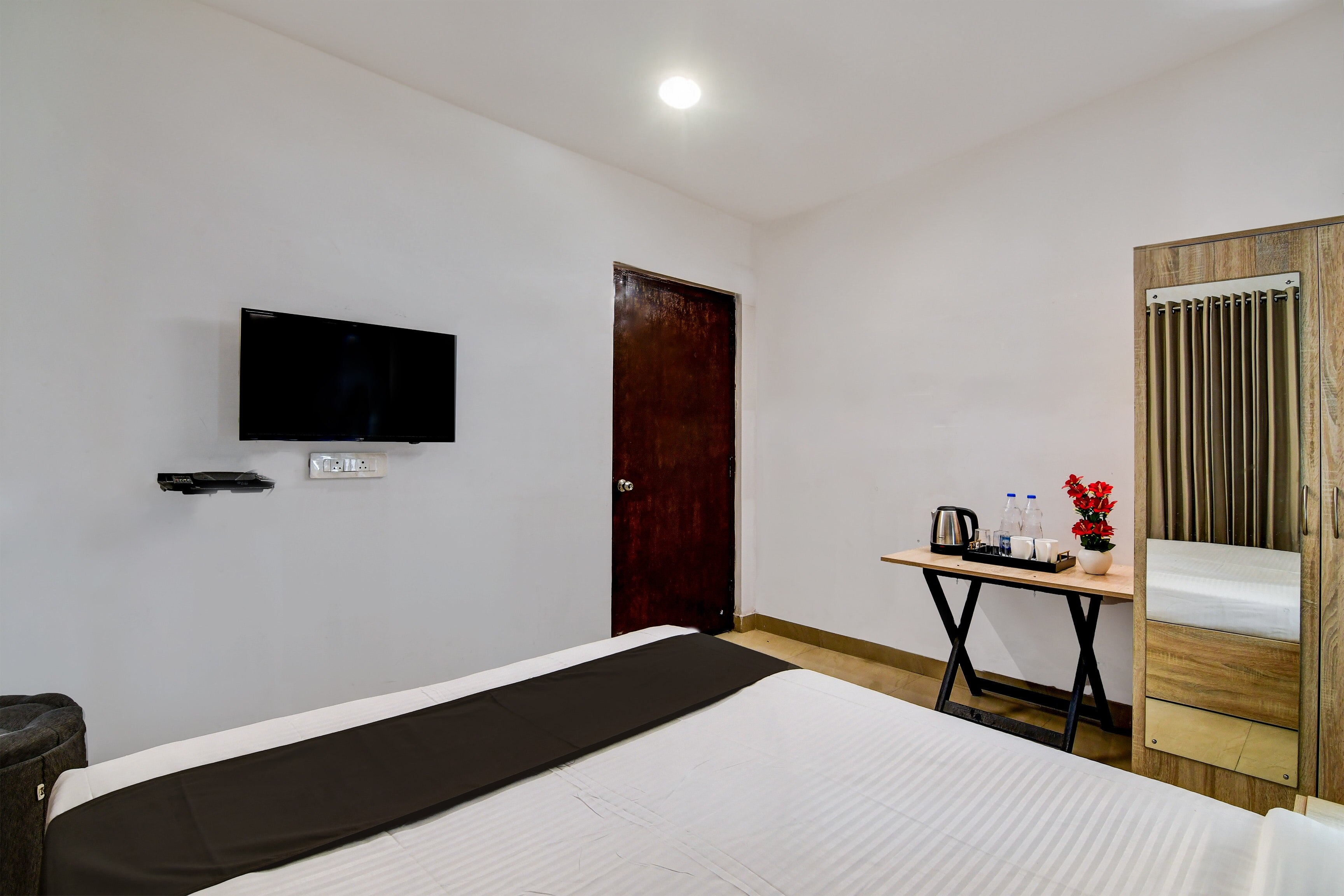 Hotel O Executive Stays Akankha - Tap to explore photos