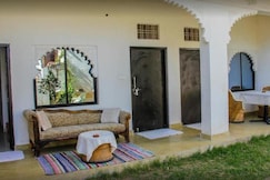 HOTEL HERITAGE HIGH, Udaipur