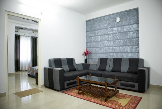 Guruvayur Darshanam 2 BHK Apartment by Alchemy Homes