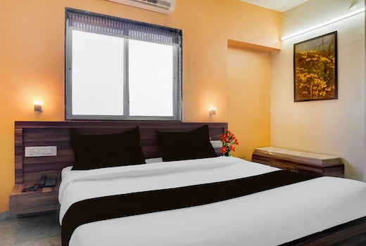 Super Townhouse Ambegaon Road Katraj Formerly White Castle