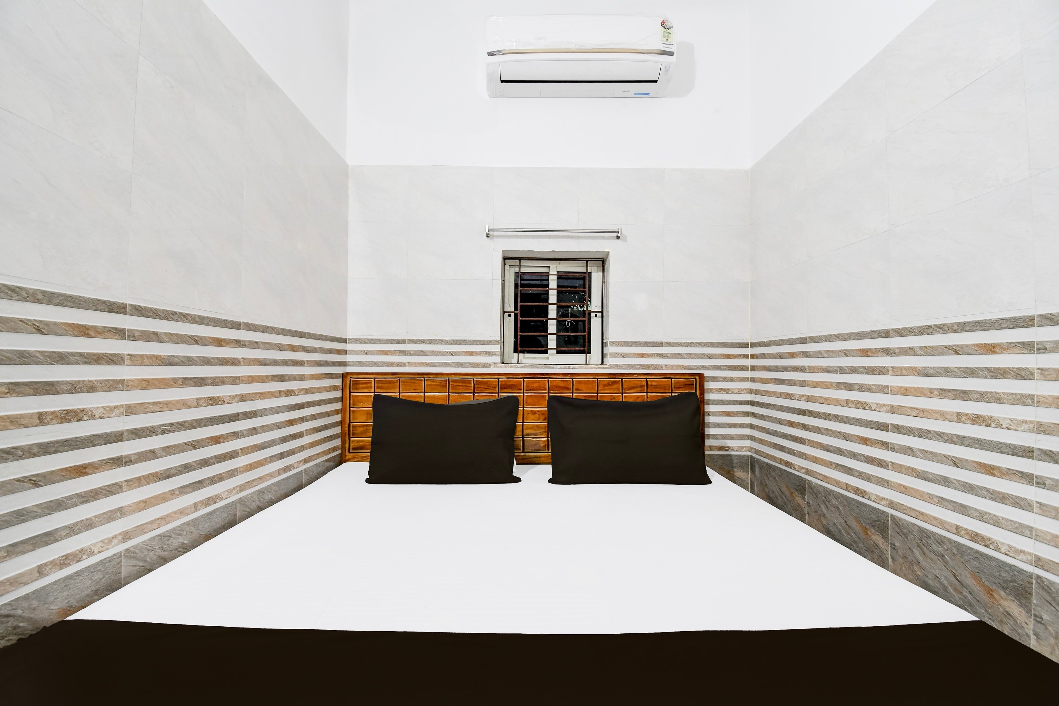 Hotel O Sujata Villa - Tap to explore photos
