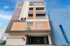 Hotel O Parvathipuram Railway Station Road Formerly Siva Karthikeya Residency, Paralakhemundi