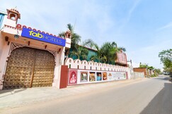 FabHotel Nimabal Dhani, Jaipur