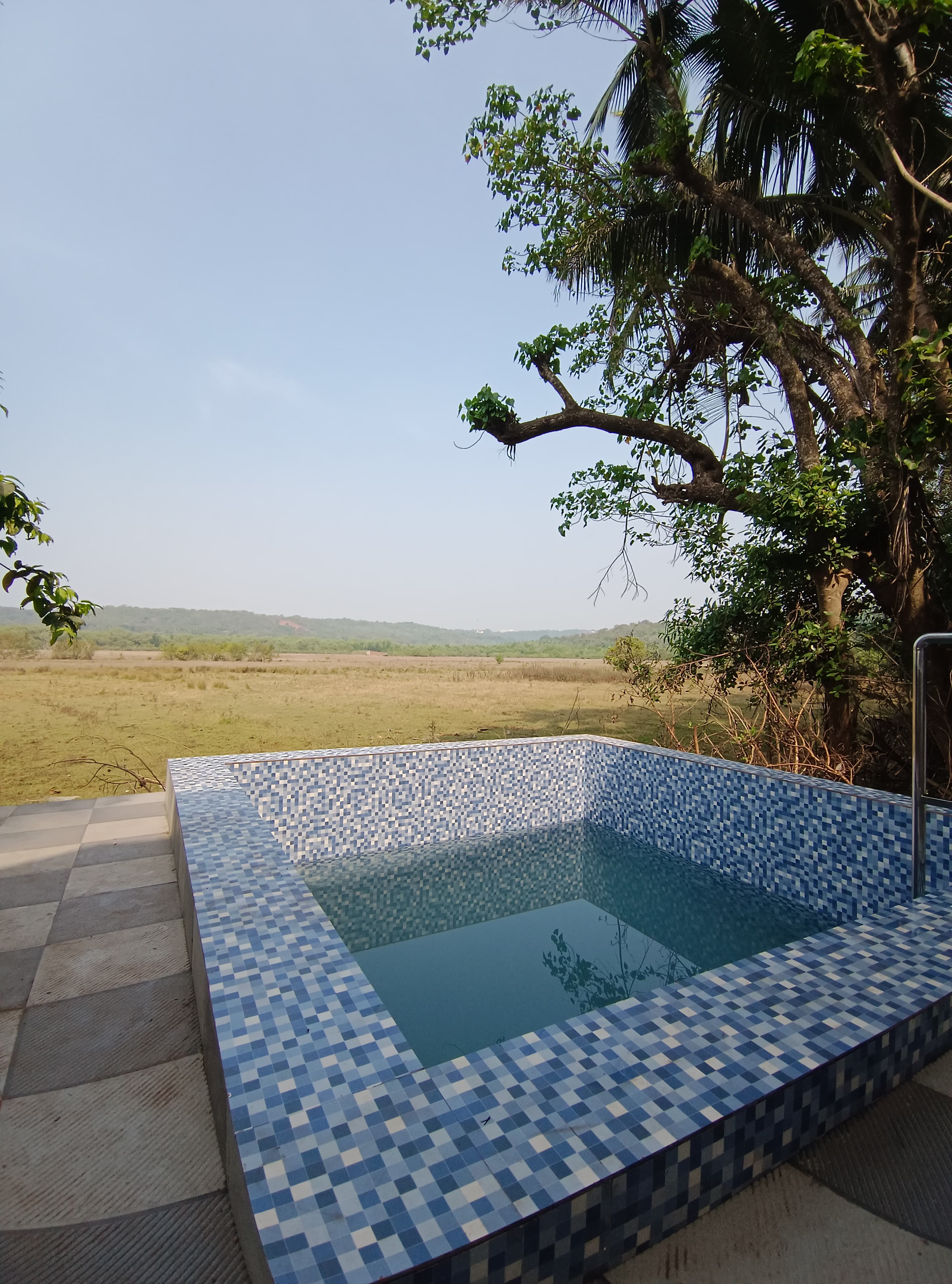 MAULI Villa and Homestay with swimming pool