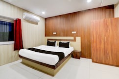Hotel O AS Grand Inn, Warangal