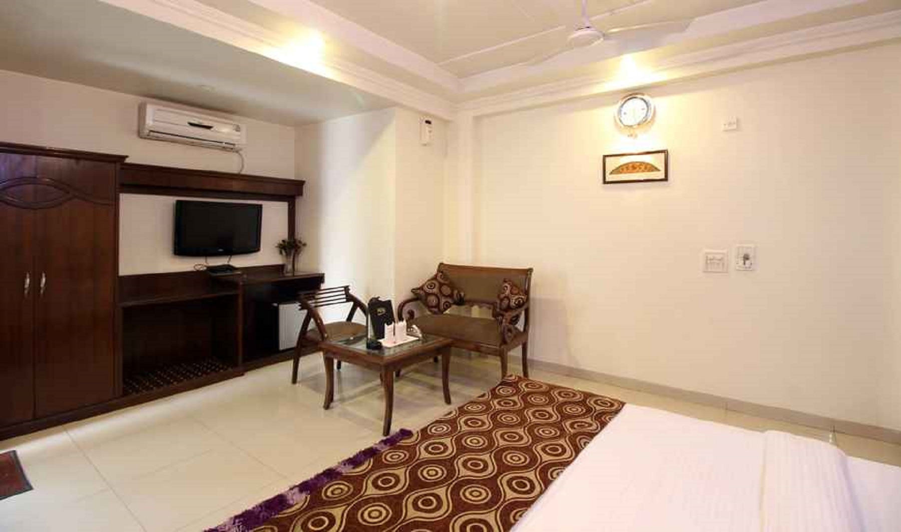 Hotel Shipra International - Tap to explore photos