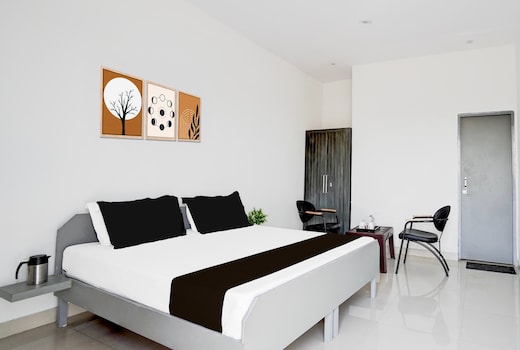 Super HOTEL O SHARDA RESIDENCY