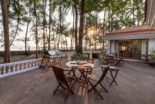 StayVista I Casa Del Mar 3 BHK Villa