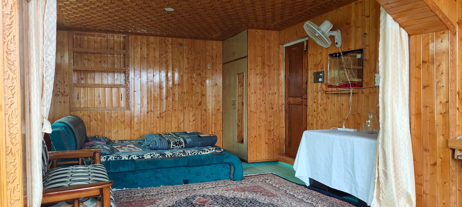 Mountain vista guest house - Tap to explore photos