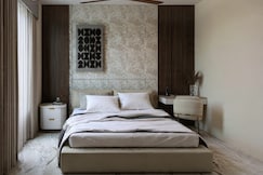 Hotel Royal Grand, Lucknow