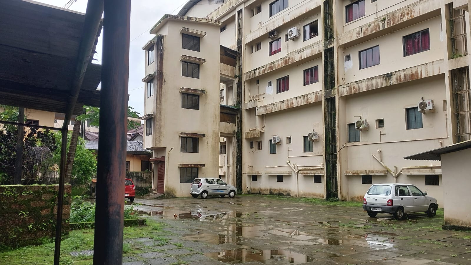 Navami Comforts lodging - Tap to explore photos