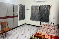 Elderly friendly Aadhar Homestay, Hatkalangda