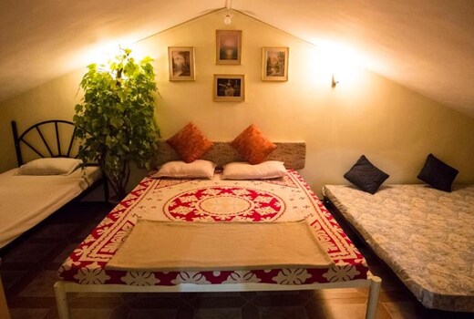 DARRYL RIBEIROS 2 & 3 BHK VILLA