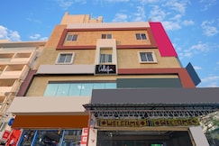 Super Collection O Sahasra Near Kondapur, Hyderabad